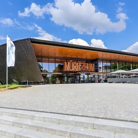 An Der Steinmole Waren Варен